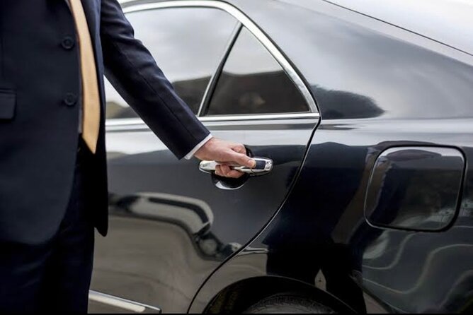 Private Transfer From Cairo Airport to Hotels Within Cairo and Giza - Pickup and Drop-off Process