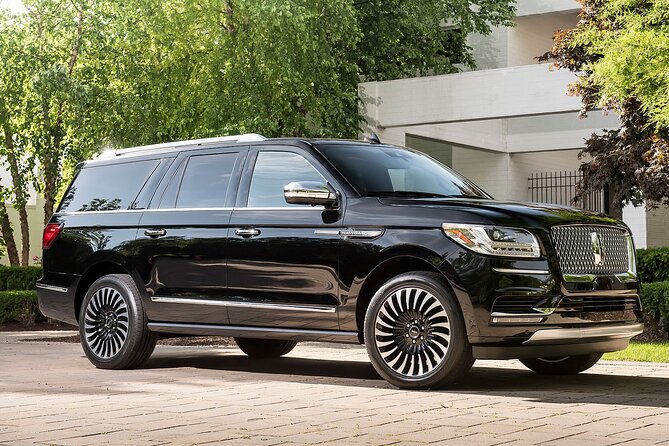 Private Transfer From Dallas Airport DFW to Dallas in Luxury Van - Inclusions and Amenities Offered