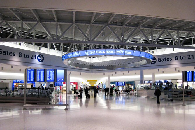 Private Transfer From JFK Airport to NYC Hotels Every Hour. - Vehicle and Amenities