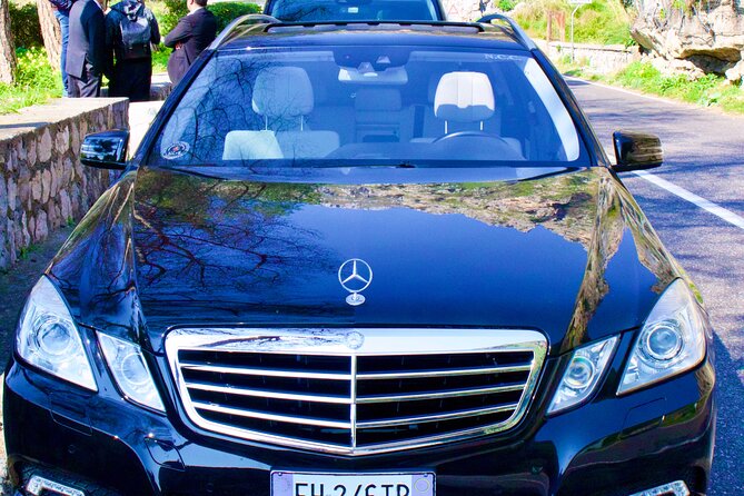Private Transfer From Naples to Amalfi Coast or Vice Versa - Vehicle Comfort and Amenities
