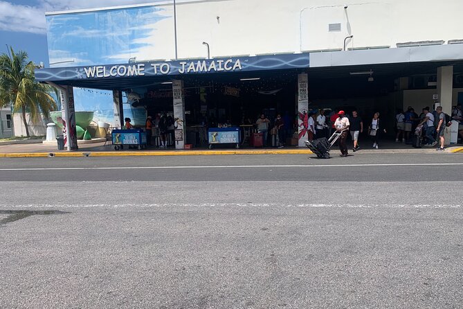 Private Transfer From or To Airport to OceanCoralSpring - Inclusions of the Service