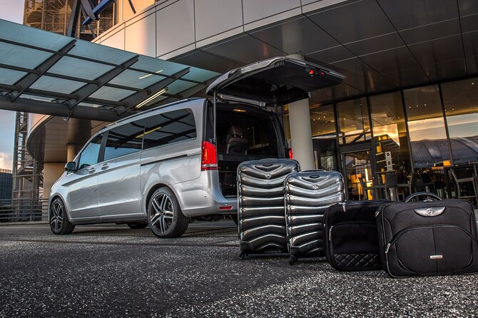 Private Transfer From / to Amman Airport to Amman Hotel - Vehicle Features and Amenities