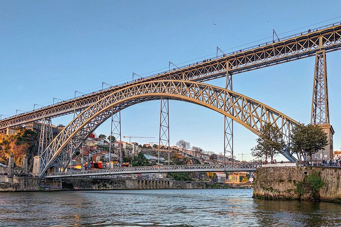 Private Transfer to Porto From Lisbon - Booking and Confirmation