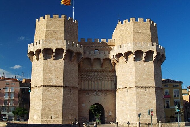 Private Transfer: Valencia to VLC Airport in Business Car - Pricing and Guarantees