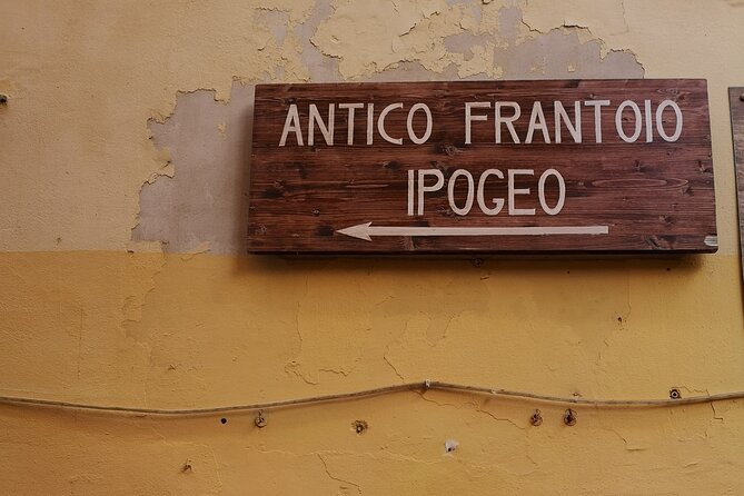 Private Van Tour Salento: Poetry, Otranto, Gallipoli, Max 6 Pax - Meeting and Pickup