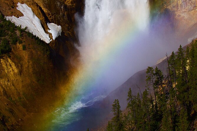 Private Yellowstone Journey From Gardiner, MT - Wildlife and Education