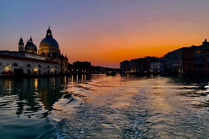 Punta Sabbioni - Venice at Sunset: Boat Tour With Aperitif - Refreshing Aperitif Experience