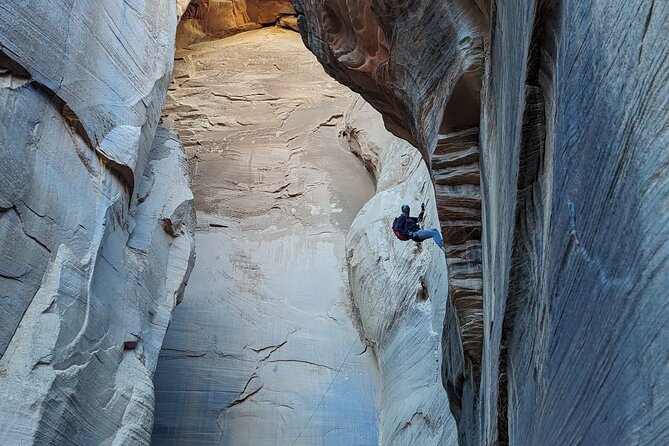 Rappelling Through Rock Canyon Review - Meeting and Pickup Information