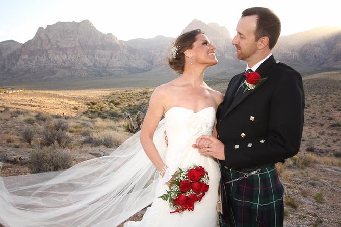Red Rock Canyon Wedding by Private Limousine - Transportation and Accessibility