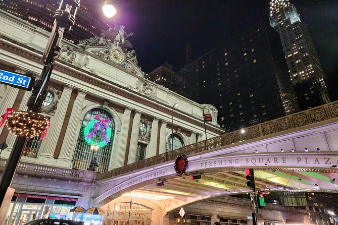 Romantic Christmas Mystery of a Lost Lover in NYC - Exploring Iconic Locations Throughout the City