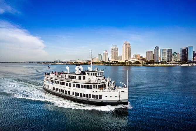 San Diego Dinner Cruise: Gourmet Meal & Starlit Skyline Views - Cruise Features and Amenities