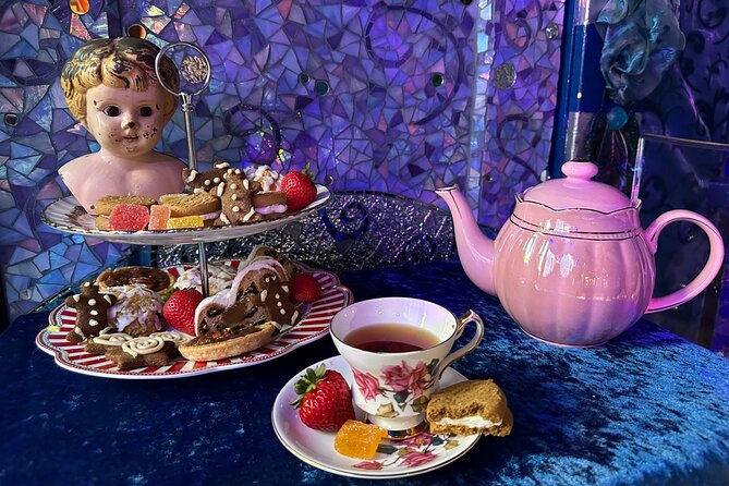 San Francisco Gregangelo Museum Review: Haunted Doll House - Navigating the Haunted Doll House Tour
