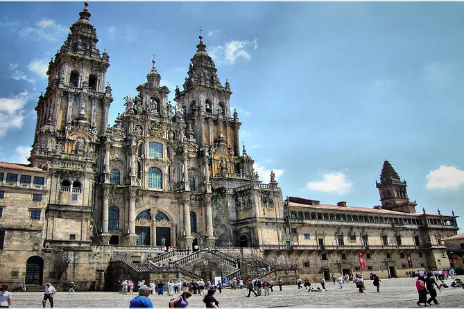 Santiago De Compostela Private Tour From Porto - Pickup and Meeting Details