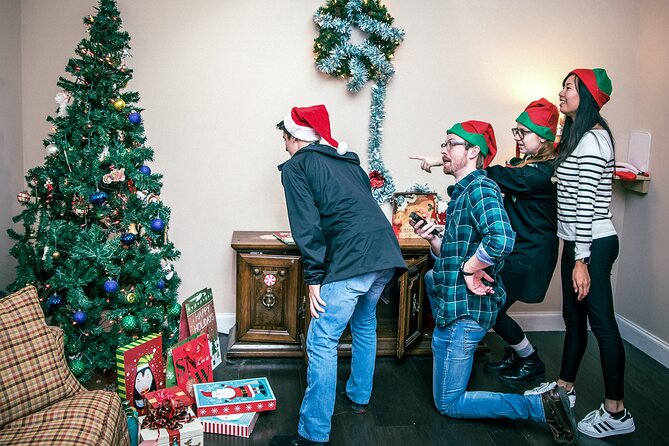 Saving Christmas Escape Room in Chattanooga - Navigating the Interactive Challenges