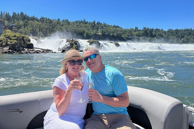 Scenic 2-Hour River Cruise to the Majestic Willamette Falls! - Discovering Willamette Falls