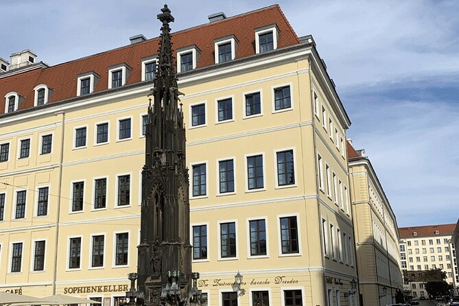 Self-Guided Scavenger Hunt in Dresden With Your Smartphone - What to Bring