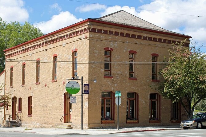 Self-Guided Scavenger Hunt: Test Your Luck In Carson City - Features of the App