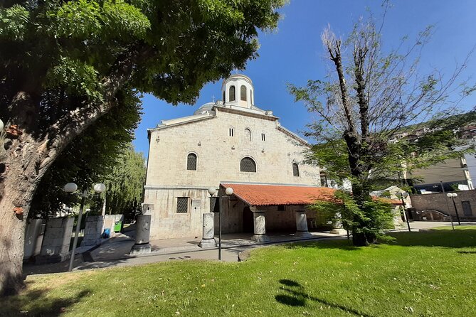 Sightseeing Transfer From Skopje to Tirana With a Stop at Prizren - Key Service Features