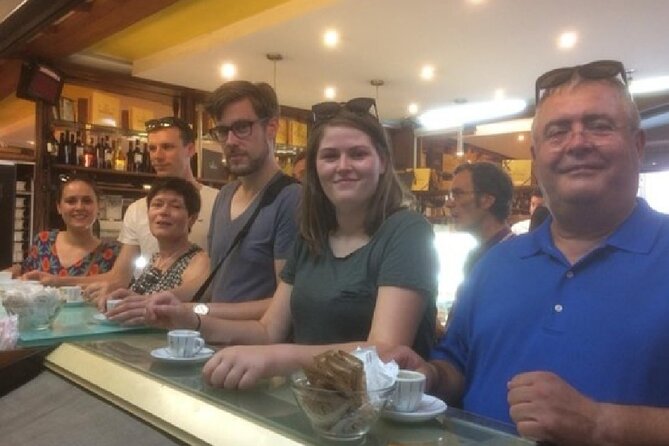 Slice of Heaven: Explore the Best Pizzas in Naples! - Top Pizzerias to Visit