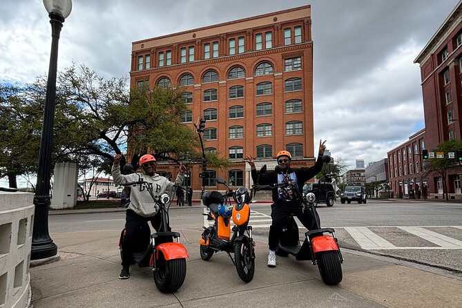 Smart Tour: Dallas JFK Assassination Review - Tour Inclusions
