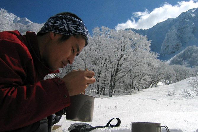 Snowshoe Tour - Booking Information