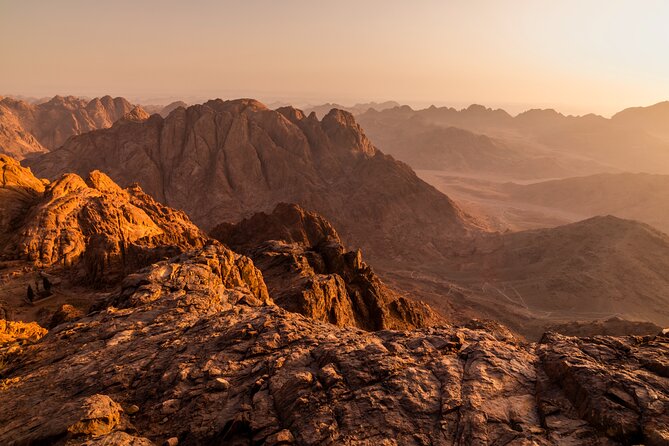 St. Catherine & Moses Mountain Sunrise Bus Tour With Breakfast - Itinerary Details