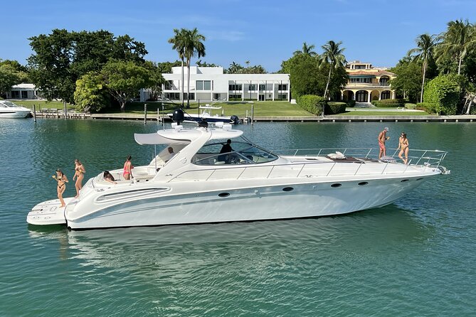 The BIG Sundancer Rental in Miami Beach - Inclusions and Amenities