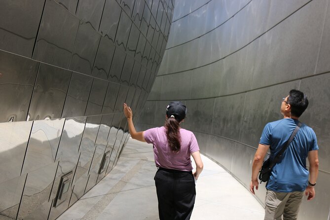 The Broad Museum and Downtown LA Art and Music Tour - Meeting and End Points