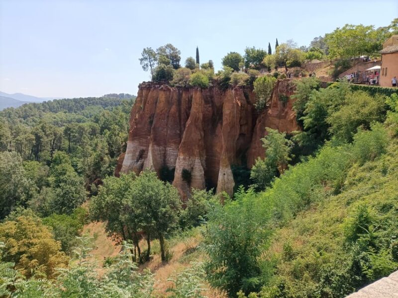 The Most Beautiful Villages of Luberon - Exploring Fontaine De Vaucluse