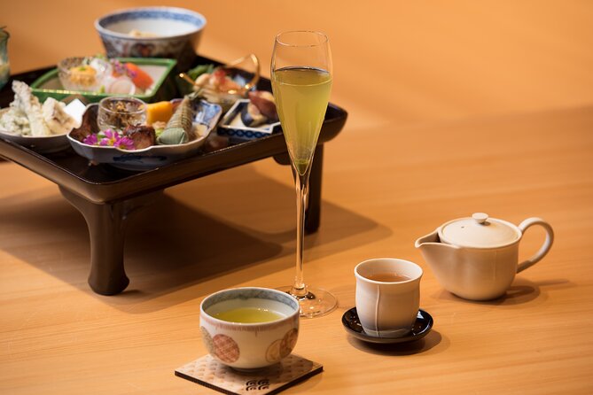 Tokyo Private Tour & Japanese Traditional Performance With Dinner - Transportation and Accessibility
