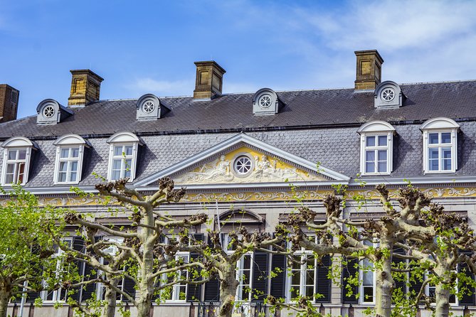 Touristic Highlights of Maastricht on a Half Day (4 Hours) Private Tour - Underground Caves and Tunnels