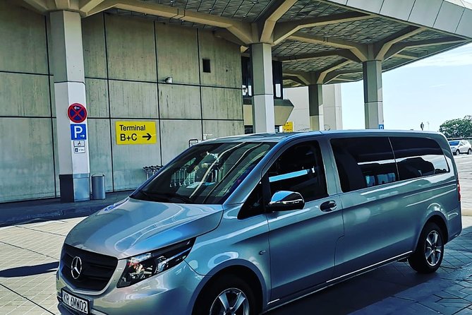 Transfer From Krakow (Balice Airport) to Kielce - Vehicle and Amenities
