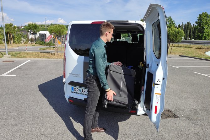 Transfer From Milano Malpensa Airport to Koper - Driver Communication