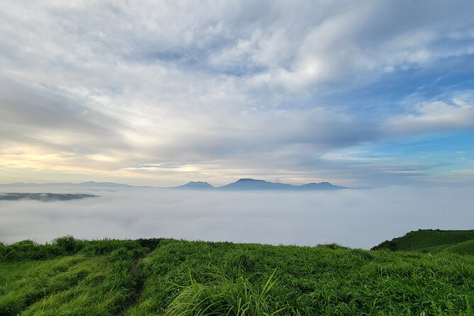 View the Sunrise and Sea of ​​Clouds Over the Aso Caldera - Meeting and Pickup Details