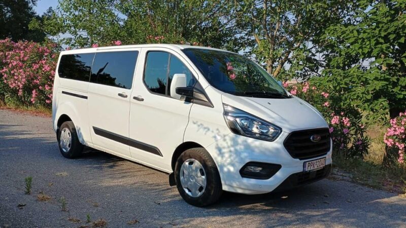 Volos: From/To Athens International Airport ATH - Vehicle and Amenities