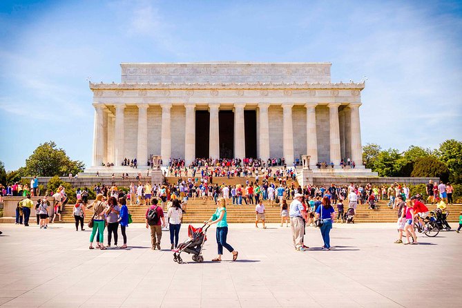 We The People Tour Review: A Memorable Experience - Engaging Narrative From Knowledgeable Guides