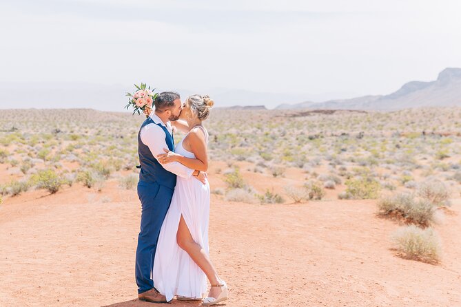 Wedding in French at Valley of Fire - Transportation and Pickup