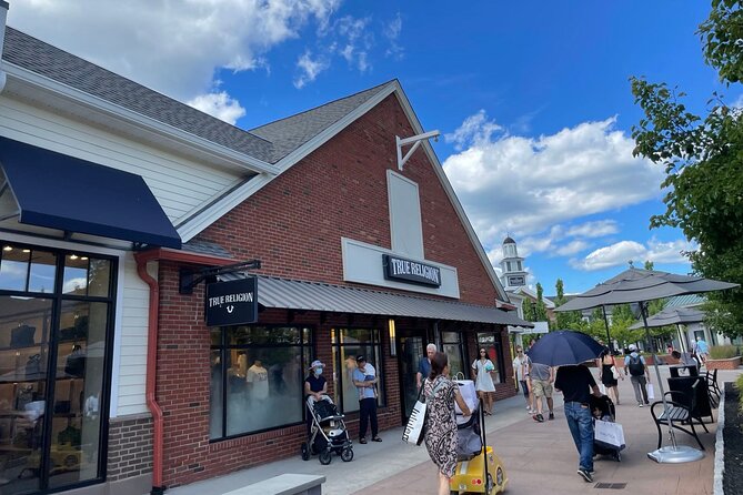 Woodbury Outlets Roundtrip Transfer Review - Health and Safety Guidelines