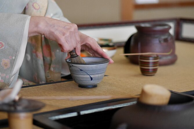 YokaBus Kokura Castle Tea Ceremony and Japan Toilet Innovation - Included Features
