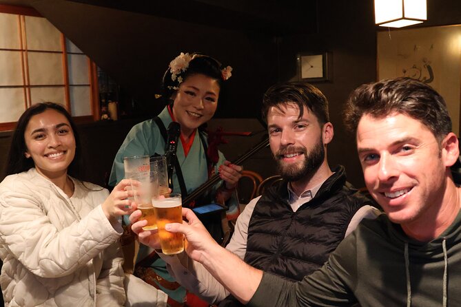 3 Bars and Foods Hopping Tour With Traditional Singer at Arakicho - Good To Know