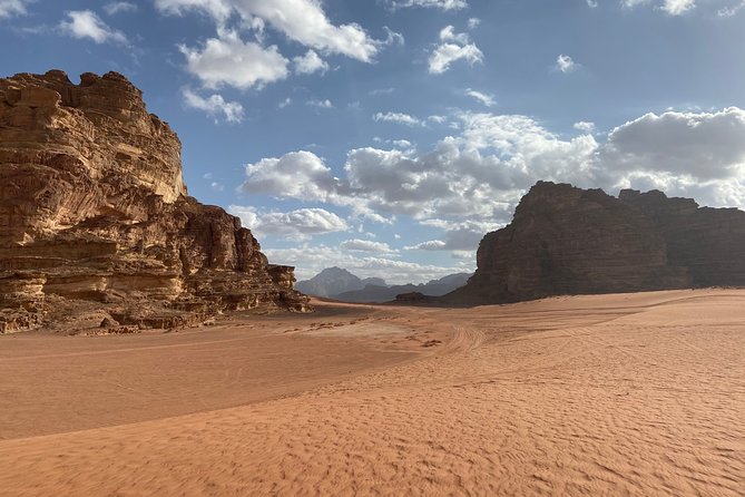 3-Day Group Tour to Petra, Wadi Rum and Northern Jordan From Amman/Dead Sea - Key Points