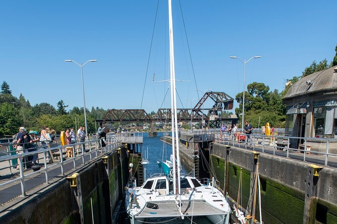 3 Hour Private Tour in Seattle Seaside Serenity - Tour Highlights