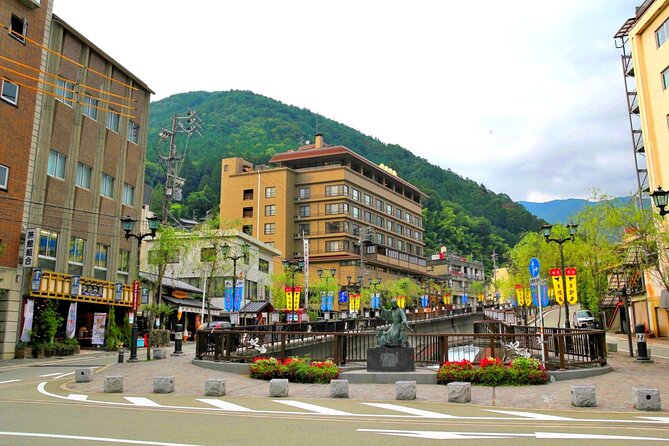 1-Day Tour From Takayama: Unveiling the Charm of Gero Onsen - Savoring the Delightful Lunch