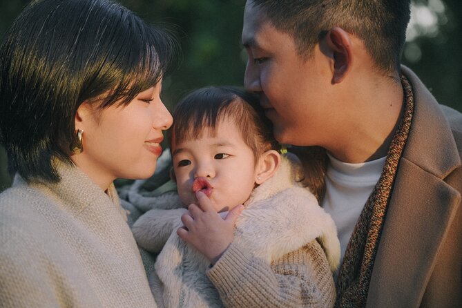 1 Hour Travel Around Tokyo With a Professional Photographer - Ideal for Solo Travelers, Couples, Families, and Friends