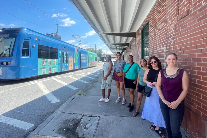 2 Hour Historic Market Food Tour and Hands-On Biscuit Class - Meeting Details