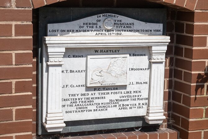 2-Hour Private Walking Tour to Heritage of Titanic in Southampton - Iconic Titanic-Related Landmarks
