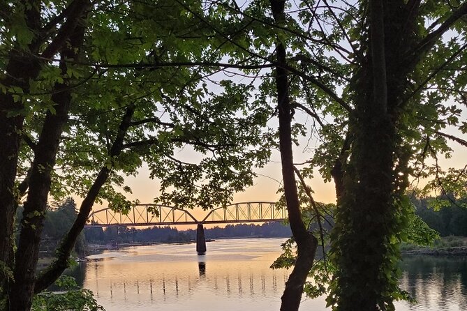 2-Hour Sunset River Cruise on the Stunning Willamette River - Accessibility and Participation
