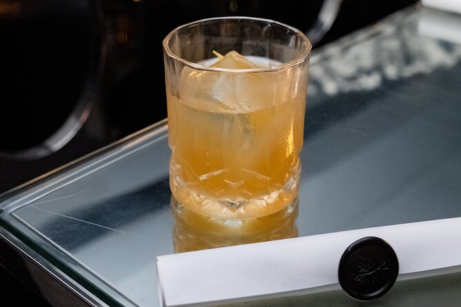 2-Hours Japanese Whisky and Cigar Pairing in Calle Del Cristo - Schedule and Inclusions Overview