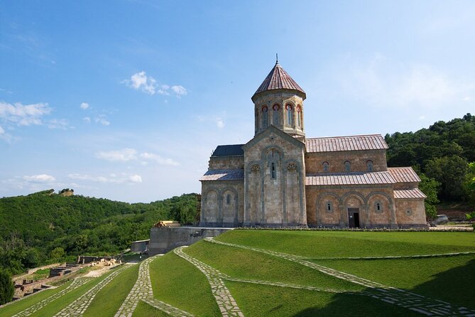 3 Days Trip in Georgia (Tbilisi, Kazbegi, Kakheti Wine Tour, Mtkheta) - Indulging in Kakhetis Wine Heritage