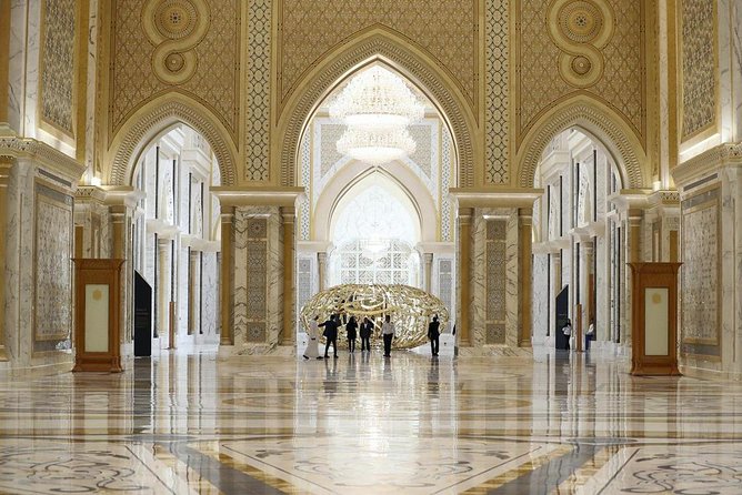 Abu Dhabi Tour: Grand Mosque, Heritage Village, Emirates Palace & Qasr Al Watan - Emirates Palace Experience